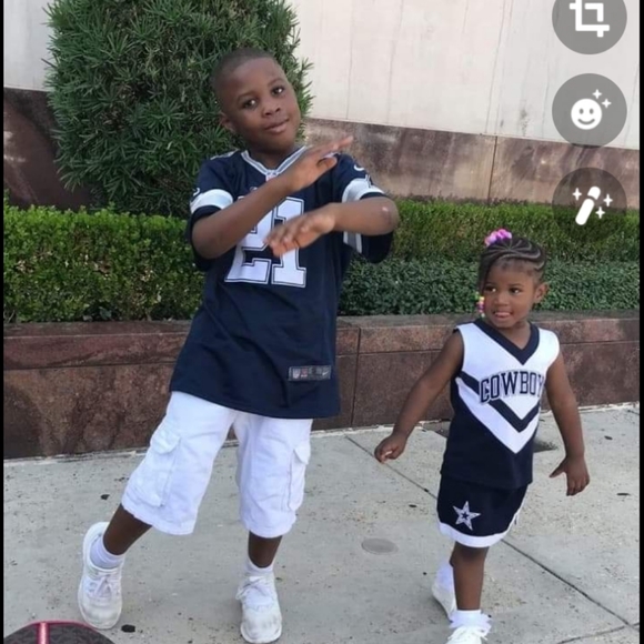 Meet your Posher, Tammi - Picture 2 of 2